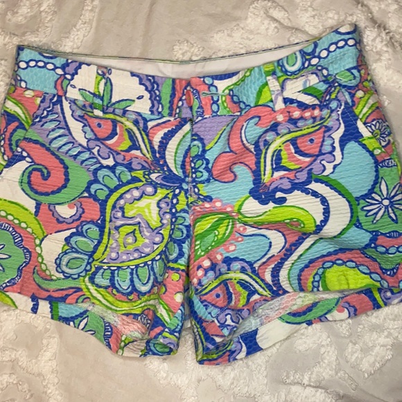 Lilly Pulitzer Pants - EUC Lilly Pulitzer The Callahan Shorts, size 12